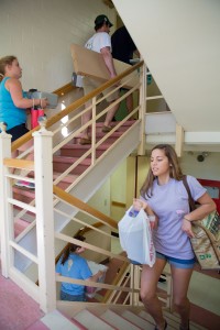 Members of the Class of 2019 move in. Photo by Lisa DiGiacomo.