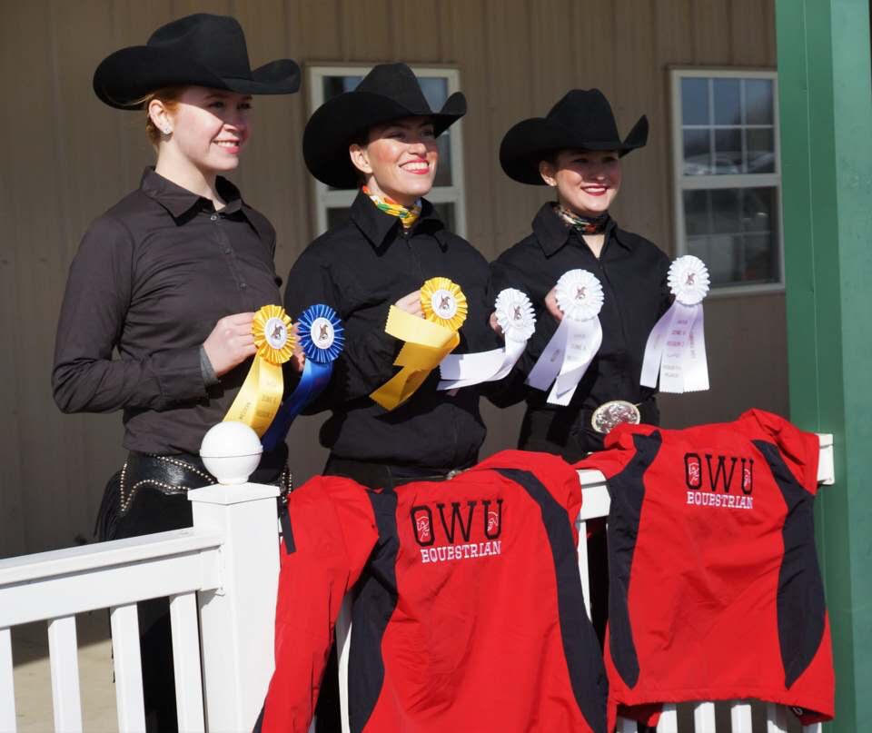 Equestrian team returns to competition